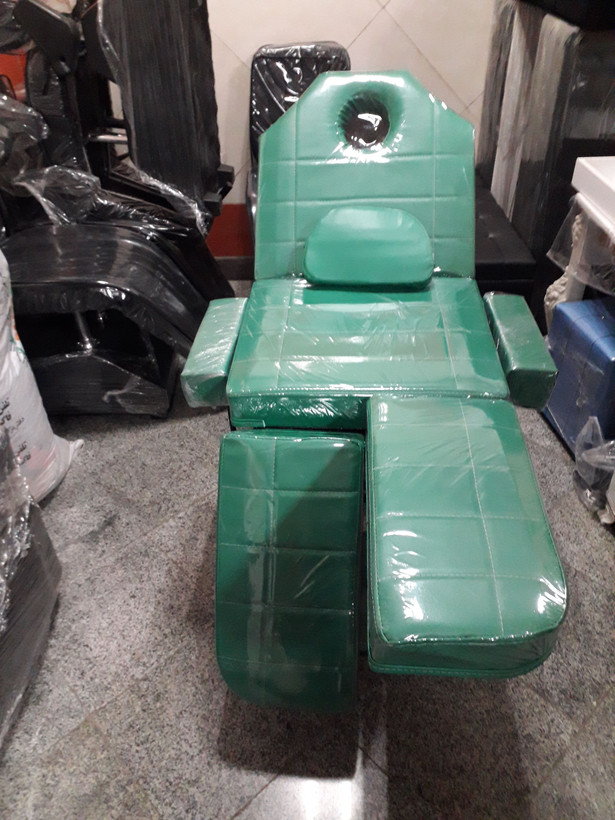 تخت چهارتیکه آرایشگاهی تتو ماساژ دررنگ بندی متنوع